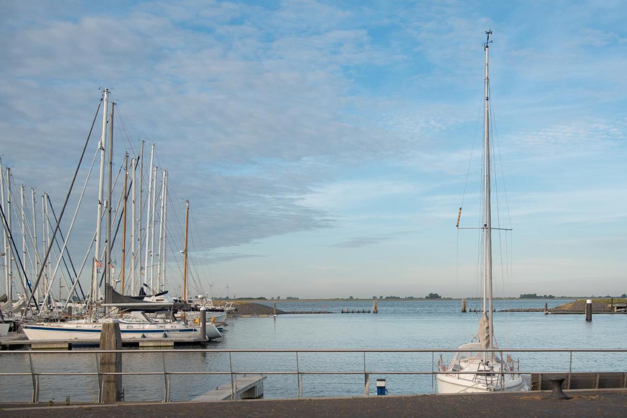 Luxe Chalets In Zeeland Aan De Kust Sint Annaland Εξωτερικό φωτογραφία